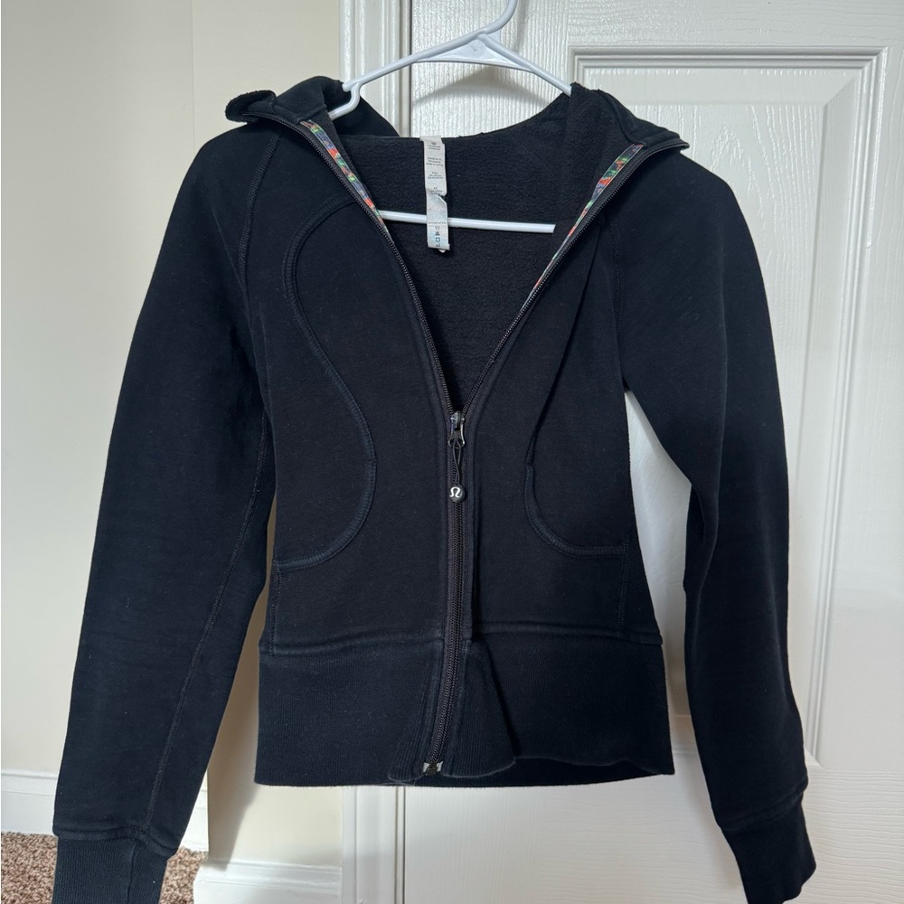 Black Lululemon Scuba